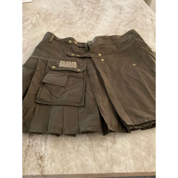 Men’s Kilt - Picture 1 of 7